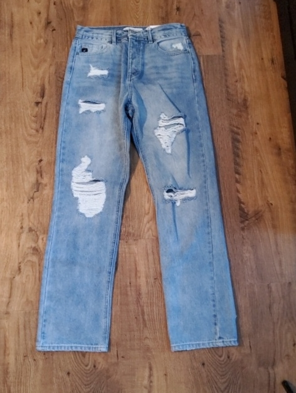 KanCan Light Blue Distressed 90's Boyfriend Jeans NWT Size 7/27
